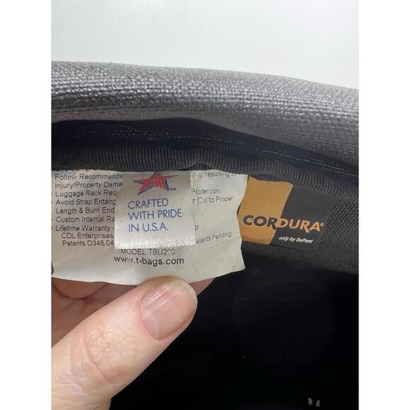 T-Bags Universal Expandable Bag Model TBU200 1 Piece Motorcycle Sissy Bar Bag - Picture 9 of 9